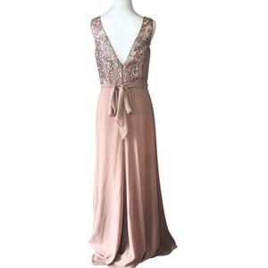 Elegant Pink Sleeveless Evening Gown